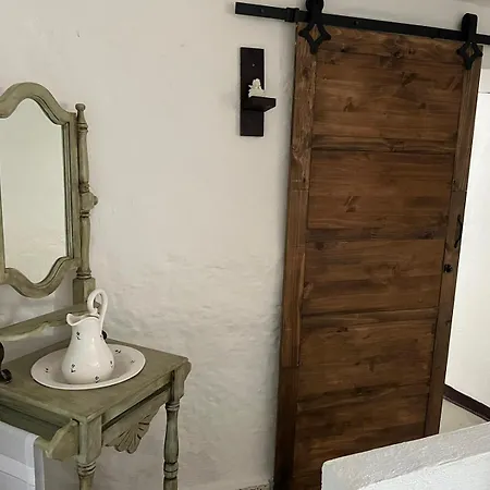 En Granada Con Chimenea, Piscina Privada Y Barbacoa 